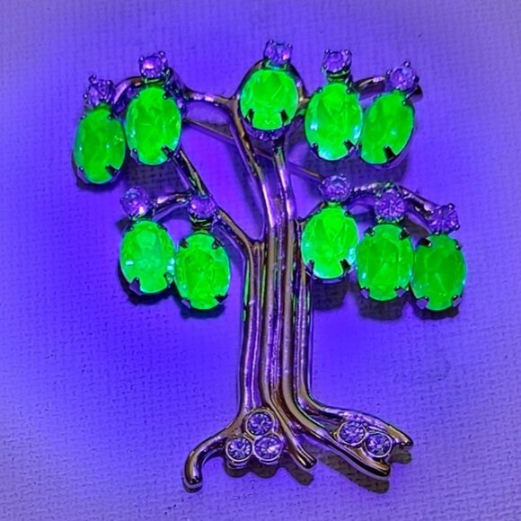 KJL Tree Of Life Green Uranium Glass Rhinestone Dangle Brooch Pin Signed, J104 - Picture 5 of 9